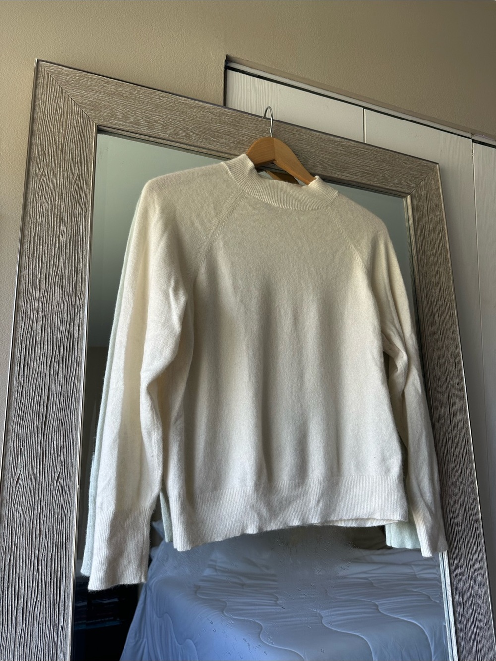 Everlane 100% Cashmere Ivory Crew Neck Sweater Size Large